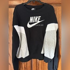 Nike Women's Black and Gray Sweatshirt